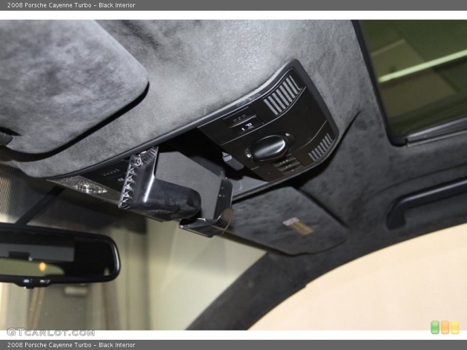 Black Interior Controls for the 2008 Porsche Cayenne Turbo #78025647