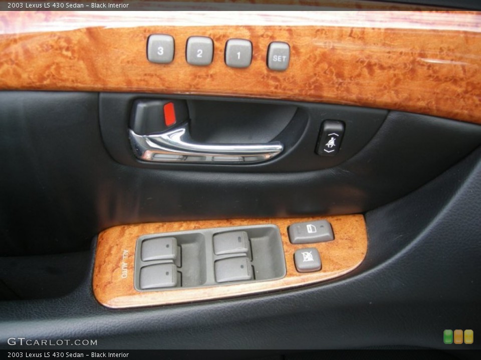 Black Interior Controls for the 2003 Lexus LS 430 Sedan #78031497