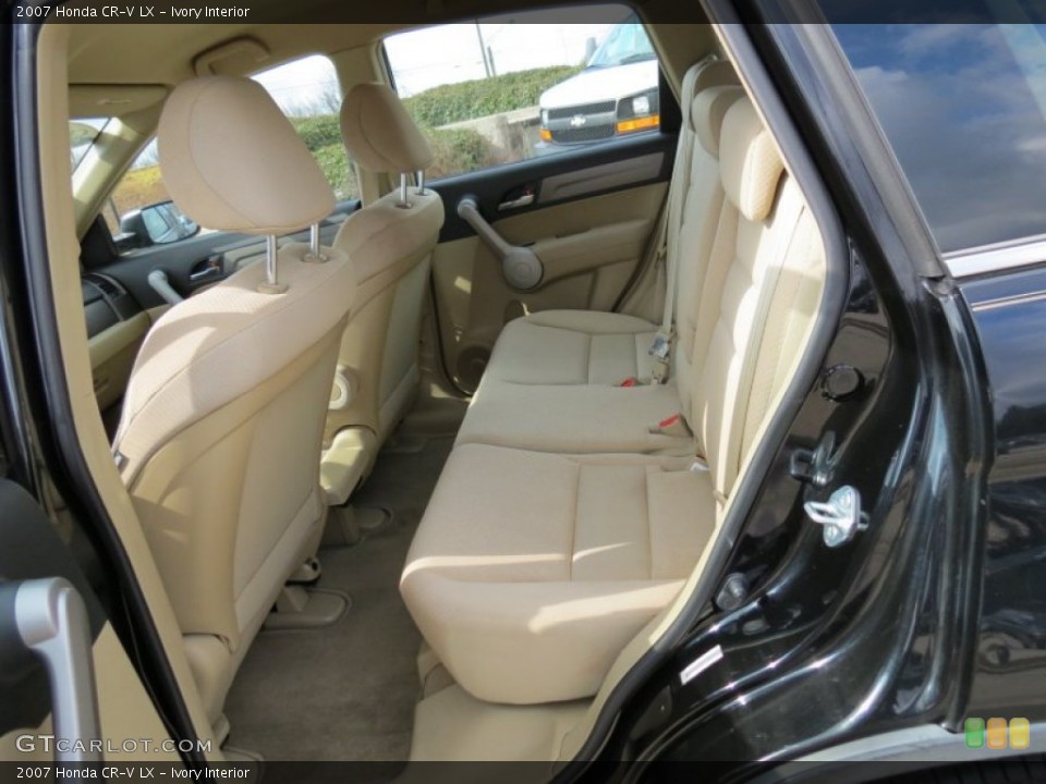 Ivory Interior Rear Seat for the 2007 Honda CR-V LX #78033981
