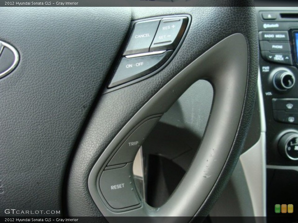 Gray Interior Controls for the 2012 Hyundai Sonata GLS #78036318
