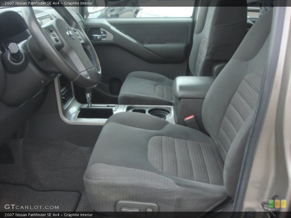 Graphite Interior Photo for the 2007 Nissan Pathfinder SE 4x4 #78051036