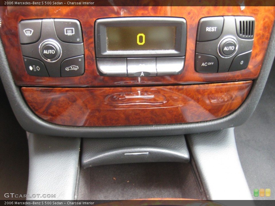 Charcoal Interior Controls for the 2006 Mercedes-Benz S 500 Sedan #78055355