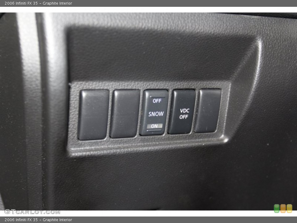 Graphite Interior Controls for the 2006 Infiniti FX 35 #78065976