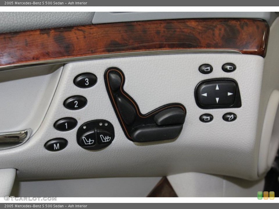 Ash Interior Controls for the 2005 Mercedes-Benz S 500 Sedan #78066906