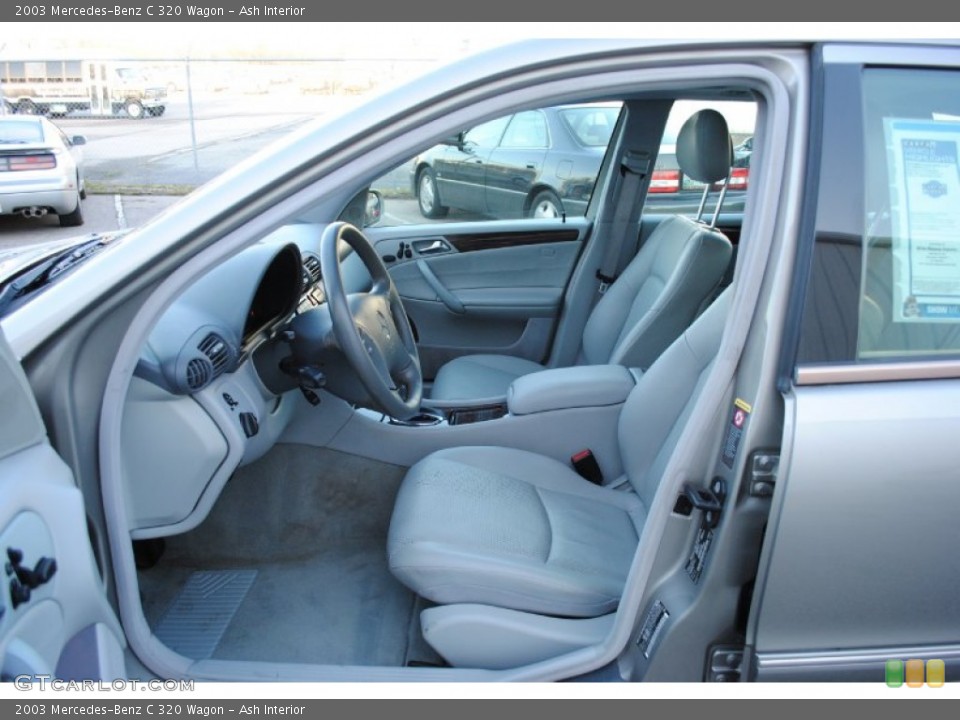 Ash Interior Photo for the 2003 Mercedes-Benz C 320 Wagon #78079275