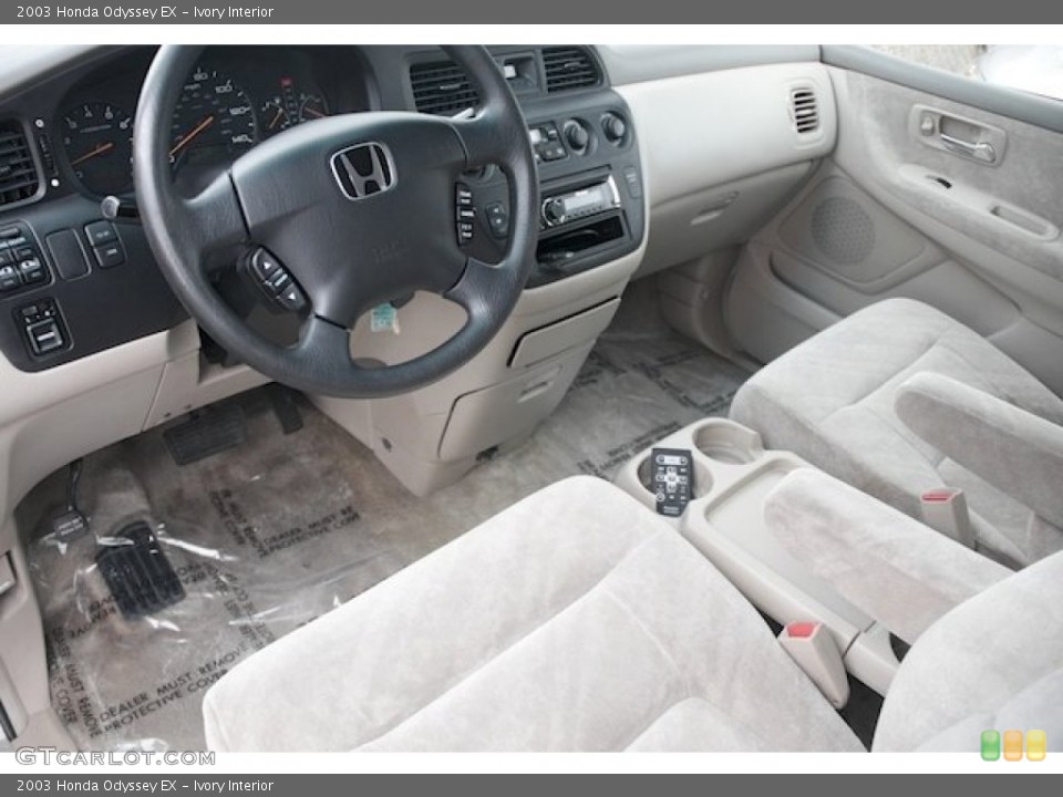 Ivory 2003 Honda Odyssey Interiors