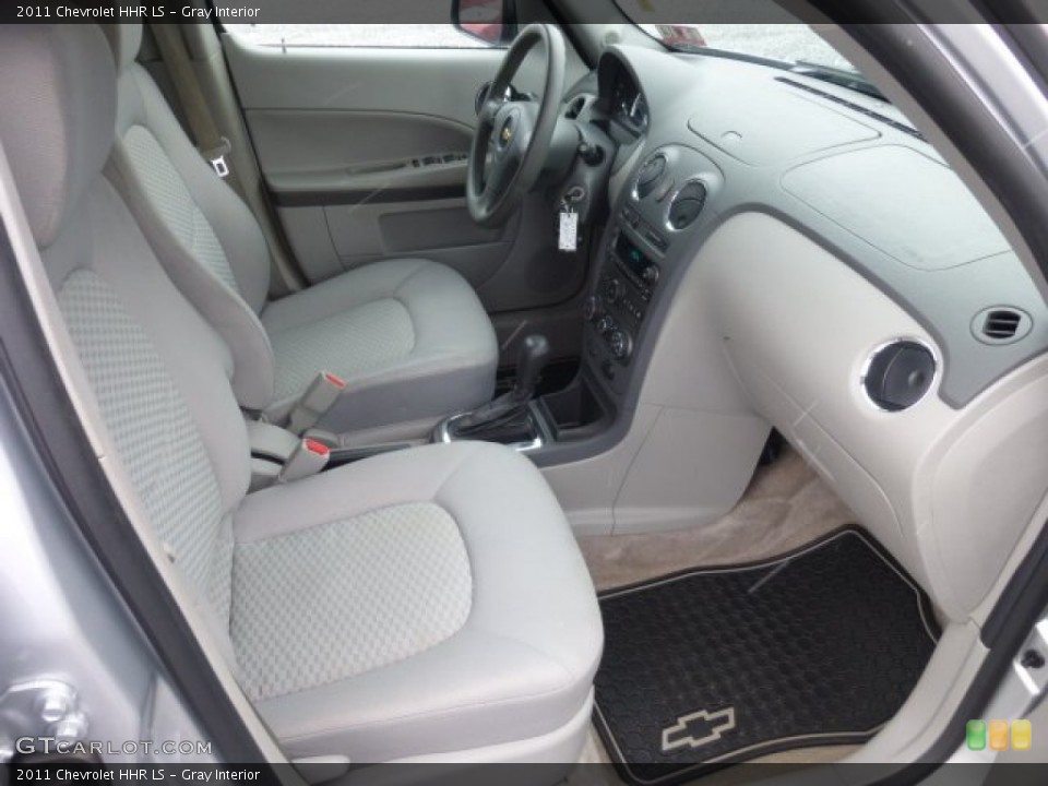 Gray Interior Photo for the 2011 Chevrolet HHR LS #78083902