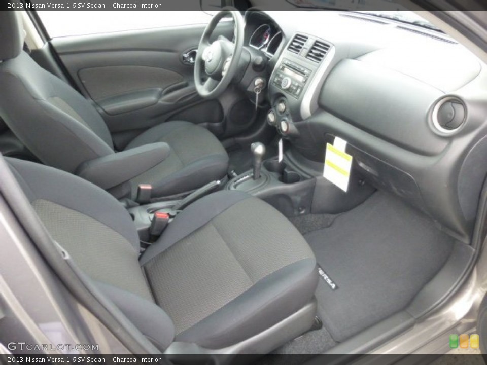 Charcoal Interior Photo for the 2013 Nissan Versa 1.6 SV Sedan #78084914