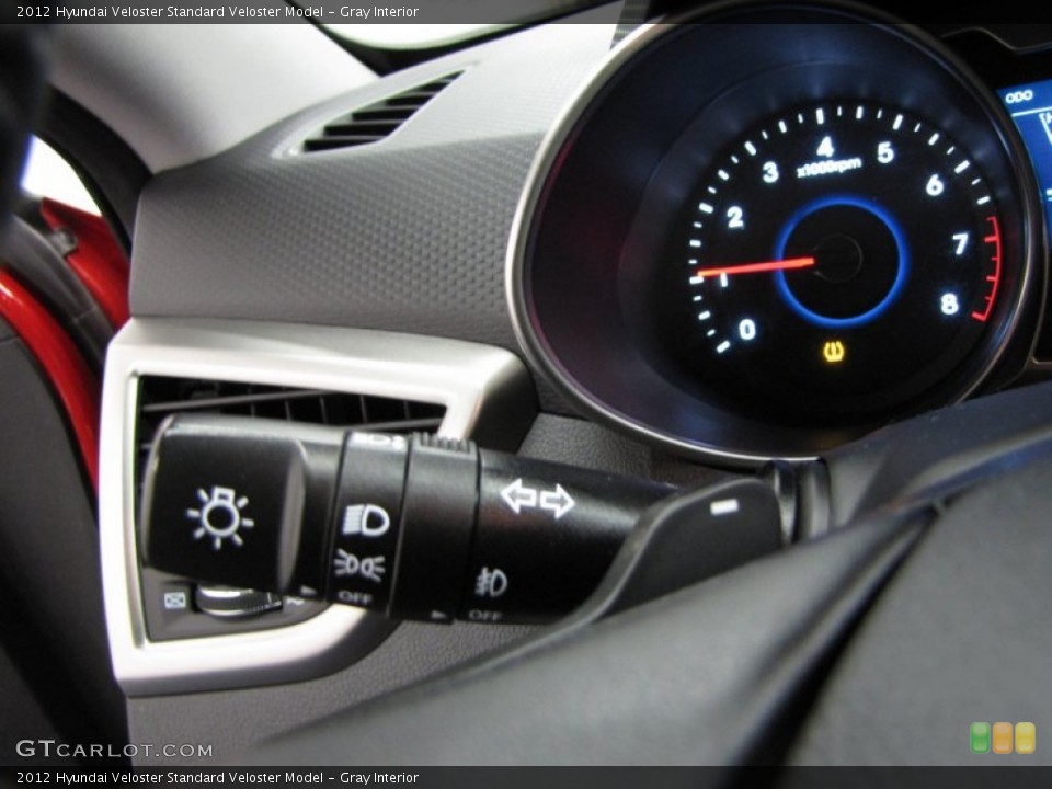 Gray Interior Controls for the 2012 Hyundai Veloster  #78091259