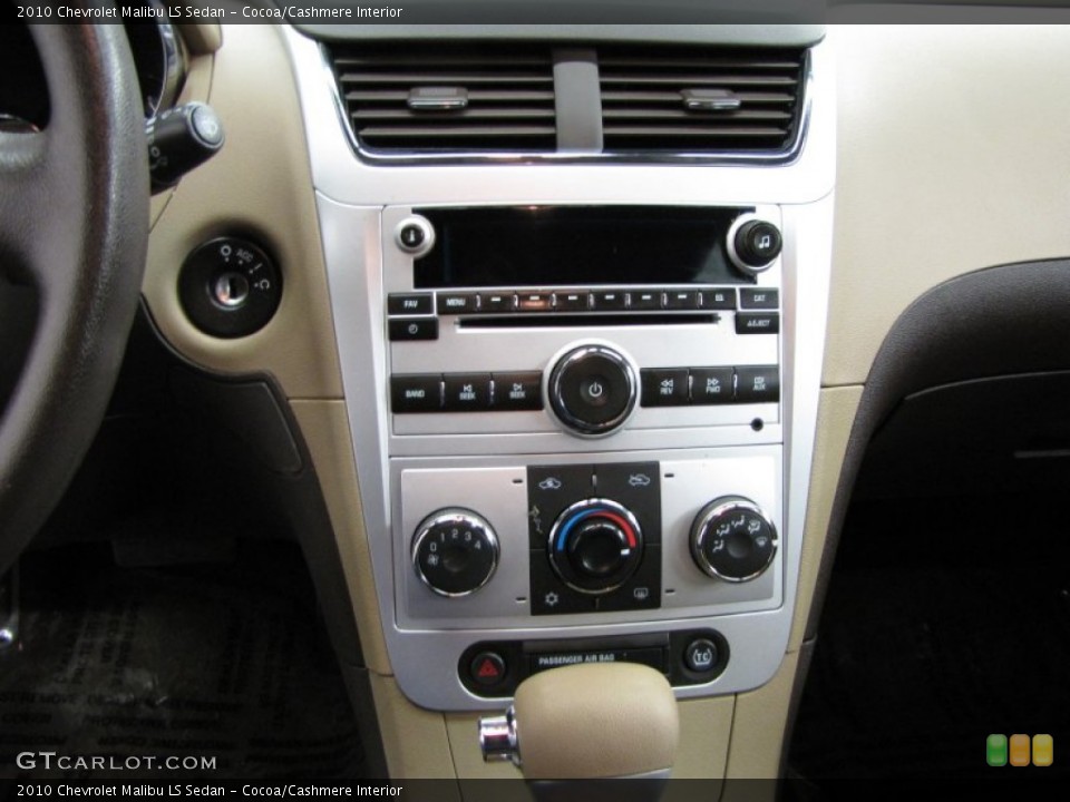 Cocoa/Cashmere Interior Controls for the 2010 Chevrolet Malibu LS Sedan #78093575