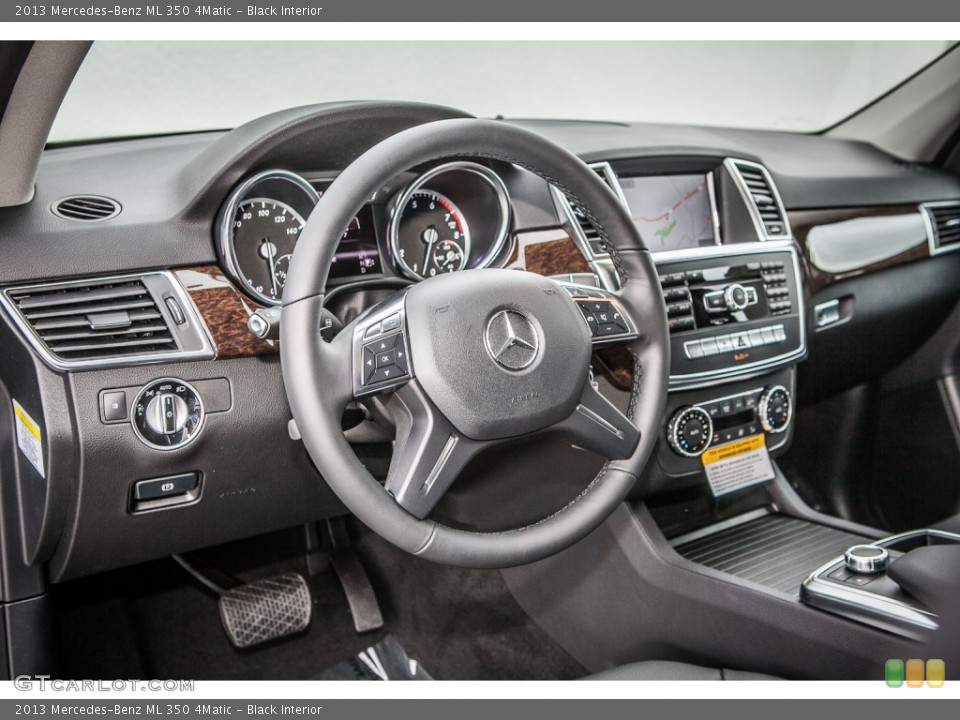 Black Interior Dashboard for the 2013 Mercedes-Benz ML 350 4Matic #78110417