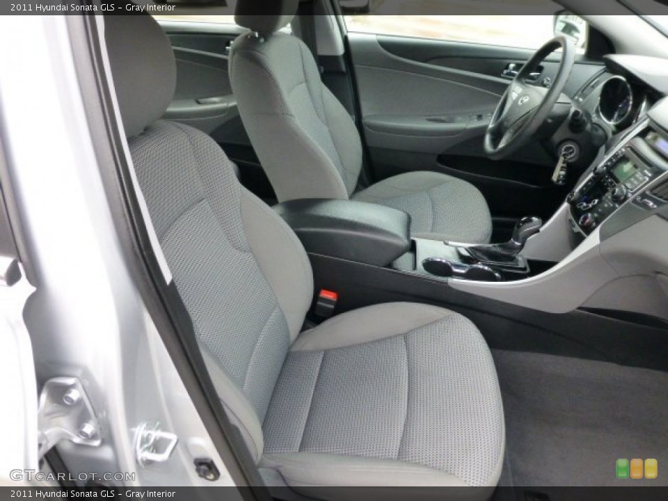 Gray Interior Photo for the 2011 Hyundai Sonata GLS #78110958