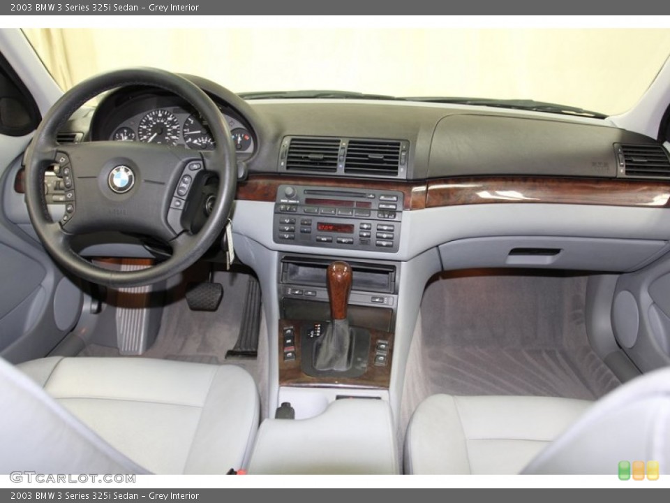 Grey Interior Dashboard for the 2003 BMW 3 Series 325i Sedan #78122556
