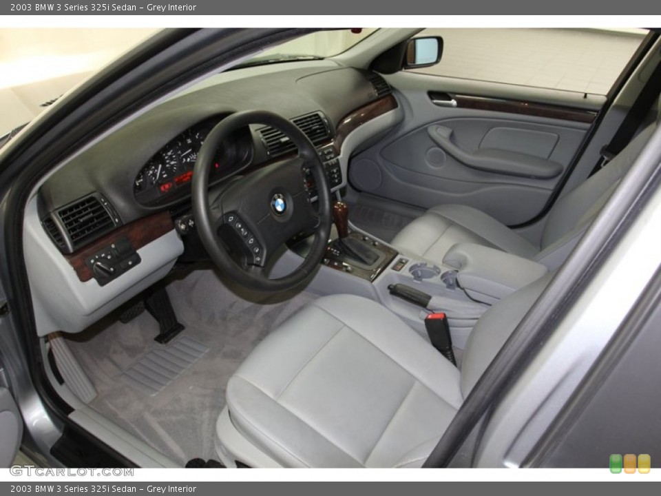 Grey Interior Prime Interior for the 2003 BMW 3 Series 325i Sedan #78122700