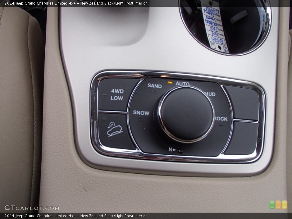 New Zealand Black/Light Frost Interior Controls for the 2014 Jeep Grand Cherokee Limited 4x4 #78124867