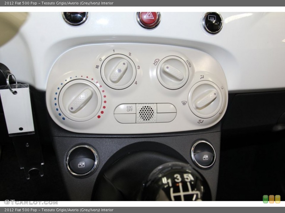 Tessuto Grigio/Avorio (Grey/Ivory) Interior Controls for the 2012 Fiat 500 Pop #78125589