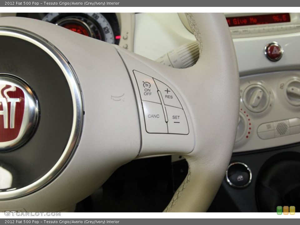 Tessuto Grigio/Avorio (Grey/Ivory) Interior Controls for the 2012 Fiat 500 Pop #78125637
