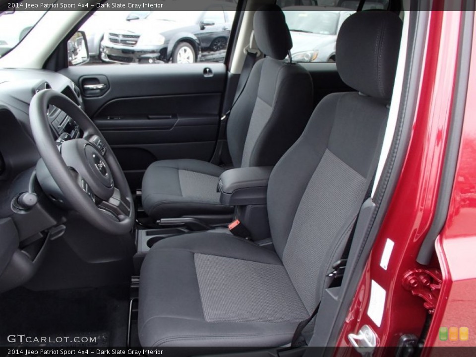 Dark Slate Gray Interior Photo for the 2014 Jeep Patriot Sport 4x4 #78125685
