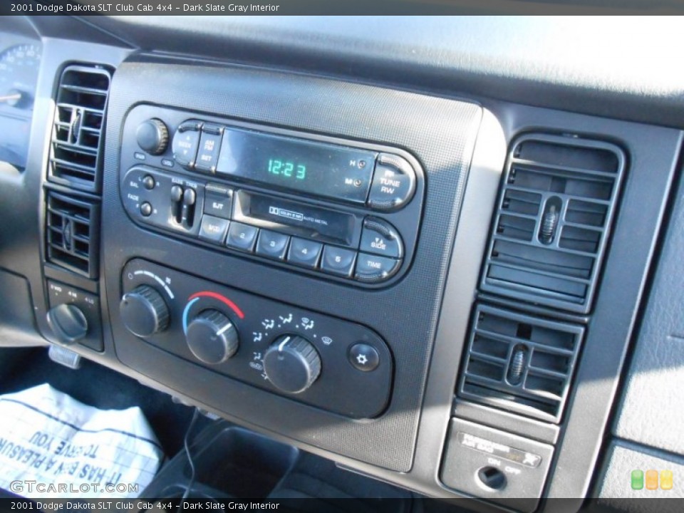 Dark Slate Gray Interior Controls for the 2001 Dodge Dakota SLT Club Cab 4x4 #78144951
