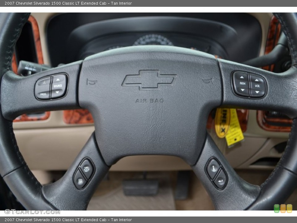 Tan Interior Controls for the 2007 Chevrolet Silverado 1500 Classic LT Extended Cab #78149069