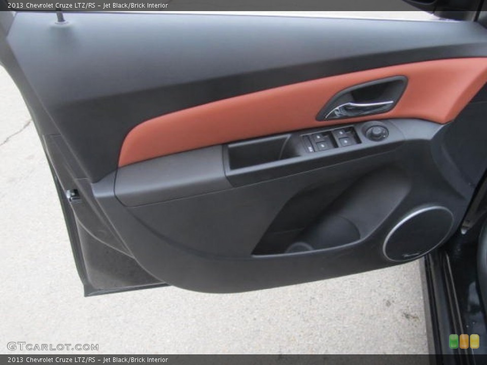 Jet Black/Brick Interior Door Panel for the 2013 Chevrolet Cruze LTZ/RS #78157965