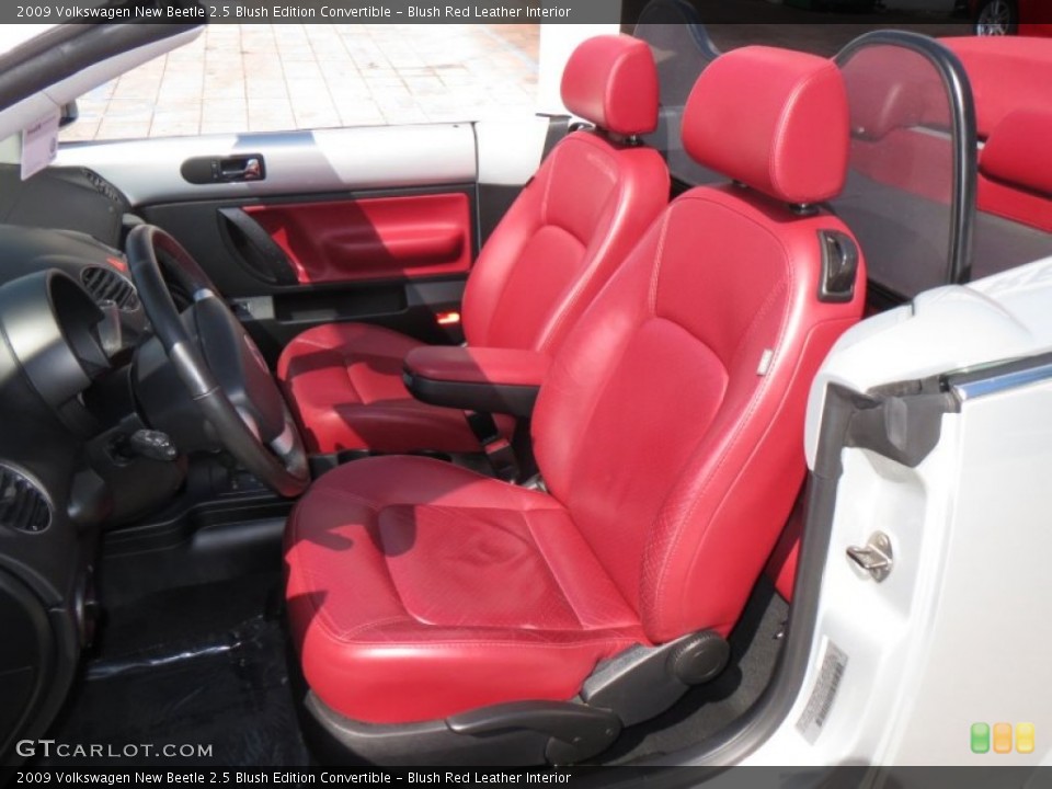 Blush Red Leather Interior Photo for the 2009 Volkswagen New Beetle 2.5 Blush Edition Convertible #78166638