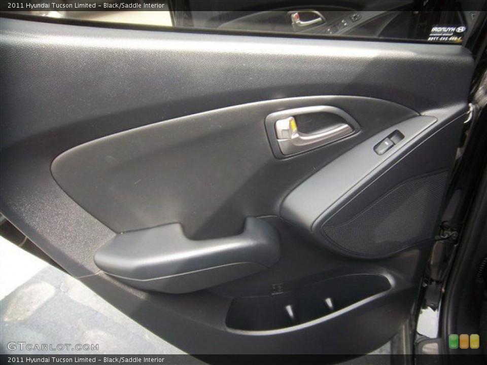 Black/Saddle Interior Door Panel for the 2011 Hyundai Tucson Limited #78166671