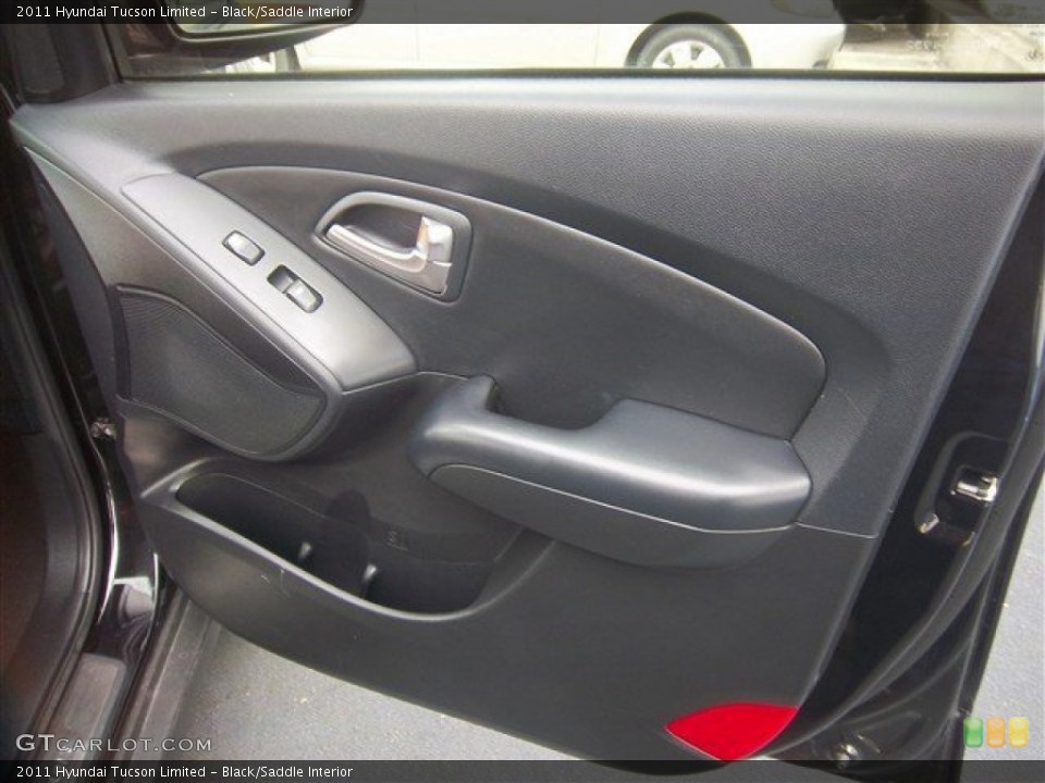 Black/Saddle Interior Door Panel for the 2011 Hyundai Tucson Limited #78166865