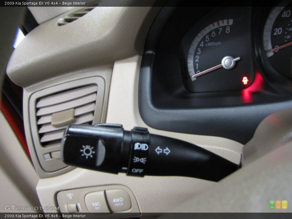 Beige Interior Controls for the 2009 Kia Sportage EX V6 4x4 #78169741
