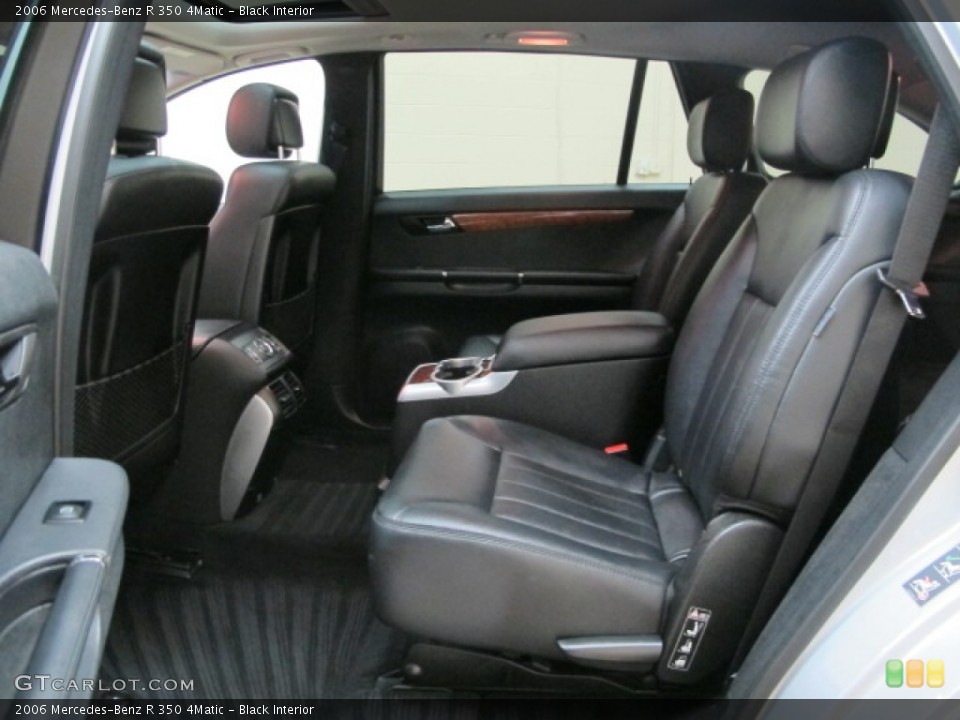 Black Interior Rear Seat for the 2006 Mercedes-Benz R 350 4Matic #78179136