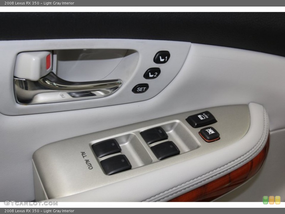 Light Gray Interior Controls for the 2008 Lexus RX 350 #78179790