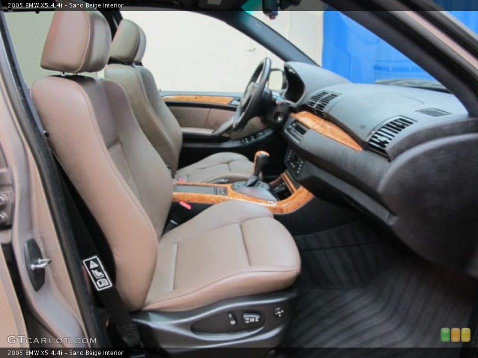 Sand Beige Interior Photo for the 2005 BMW X5 4.4i #78183540