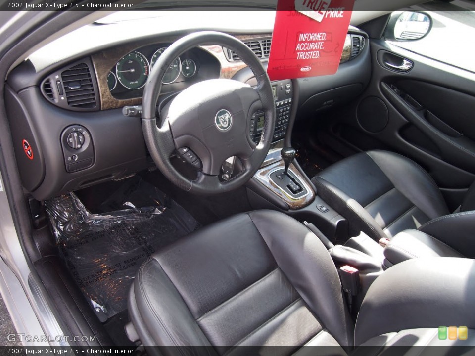Charcoal Interior Photo for the 2002 Jaguar X-Type 2.5 #78188205