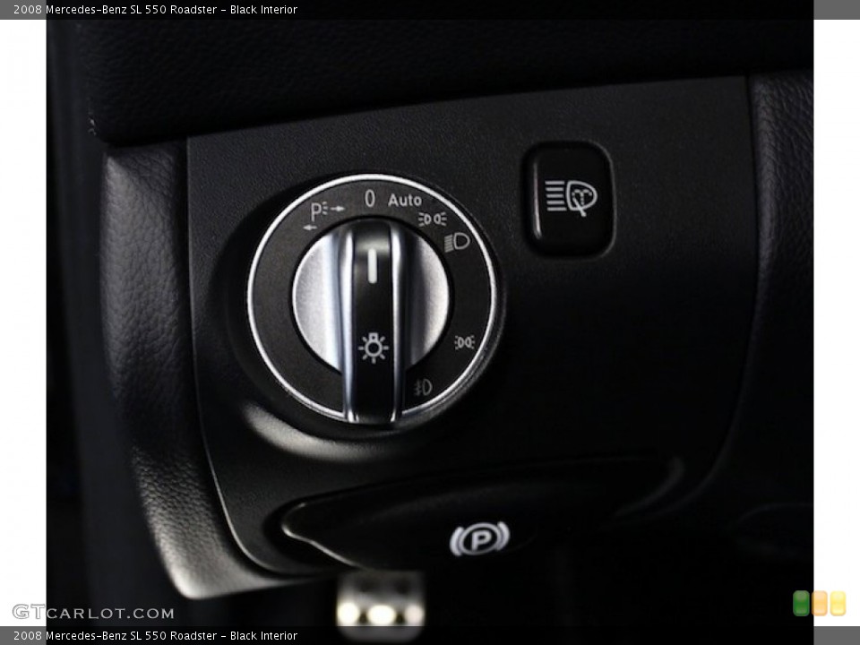 Black Interior Controls for the 2008 Mercedes-Benz SL 550 Roadster #78195573