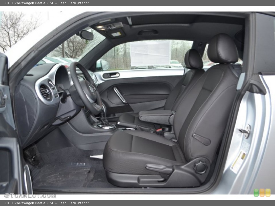 Titan Black Interior Photo for the 2013 Volkswagen Beetle 2.5L #78196971
