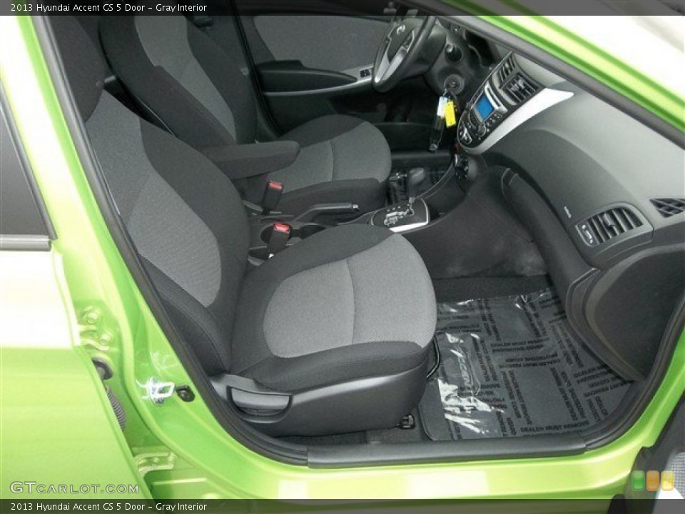 Gray Interior Photo for the 2013 Hyundai Accent GS 5 Door #78197395