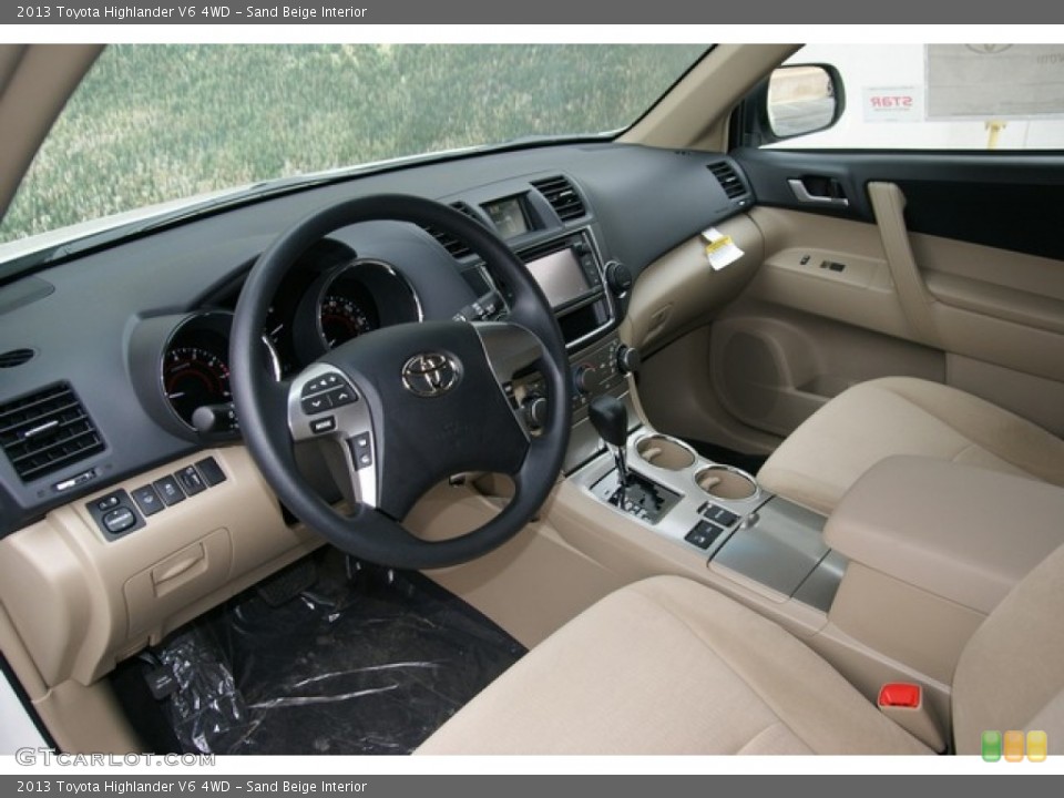 Sand Beige Interior Prime Interior for the 2013 Toyota Highlander V6 4WD #78197681