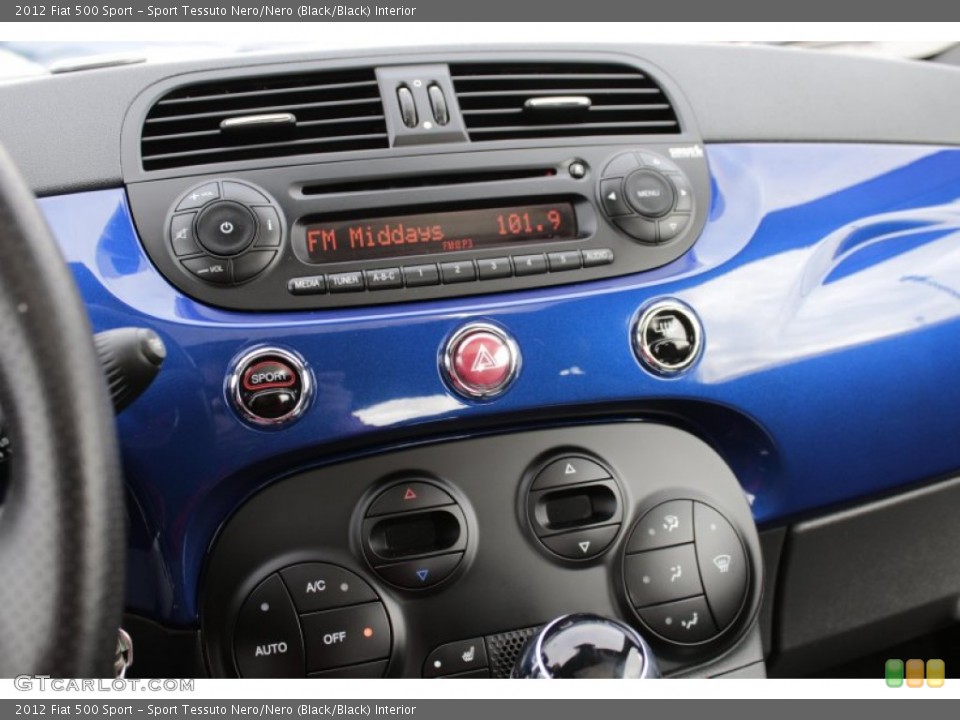 Sport Tessuto Nero/Nero (Black/Black) Interior Controls for the 2012 Fiat 500 Sport #78200742