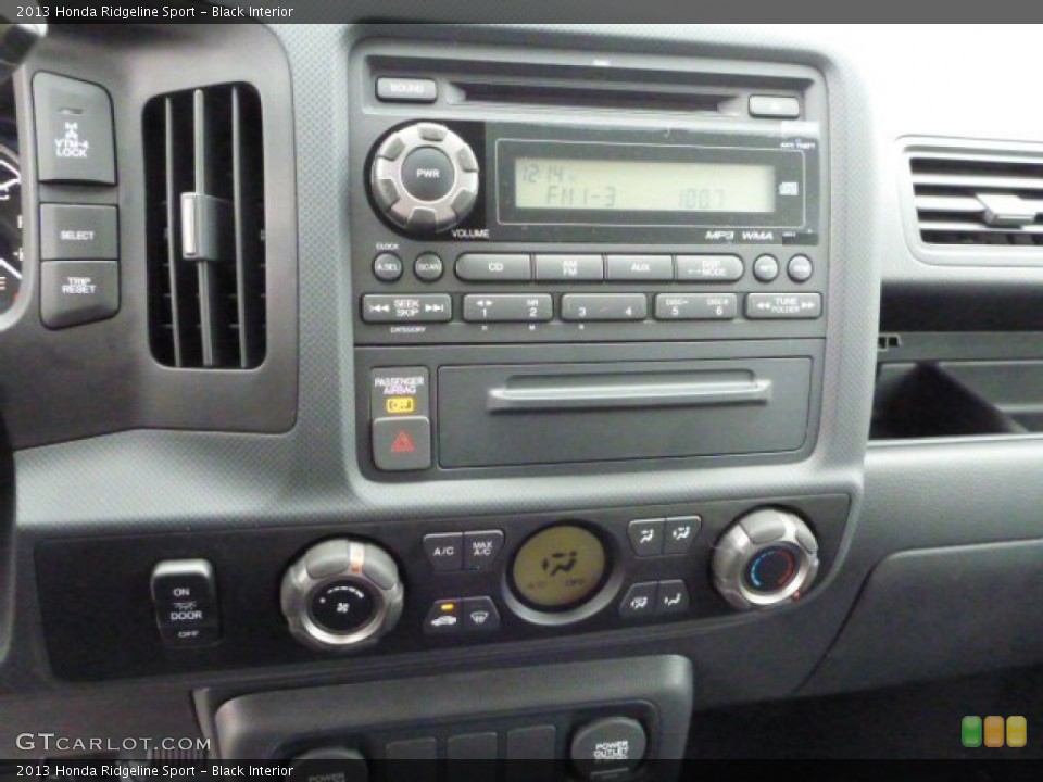 Black Interior Audio System for the 2013 Honda Ridgeline Sport #78201990