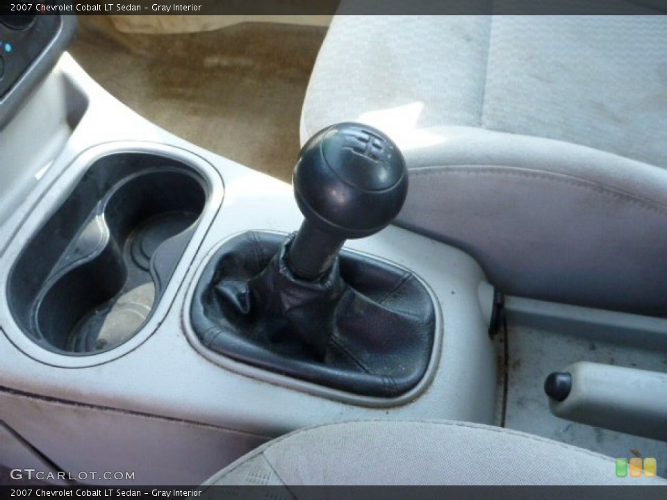 Gray Interior Transmission for the 2007 Chevrolet Cobalt LT Sedan #78213216