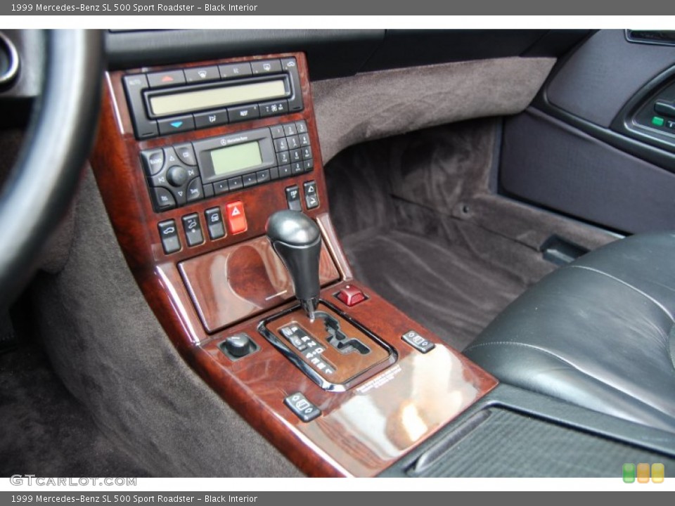 Black Interior Controls for the 1999 Mercedes-Benz SL 500 Sport Roadster #78217110