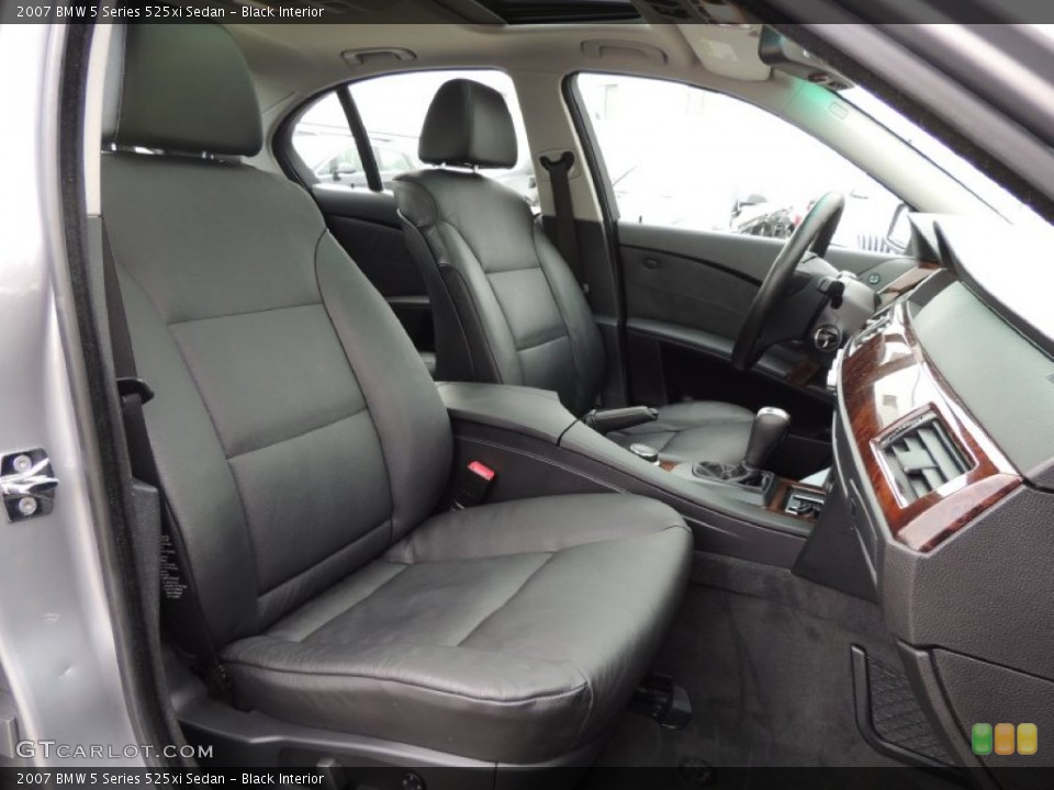 Black Interior Front Seat for the 2007 BMW 5 Series 525xi Sedan #78223565