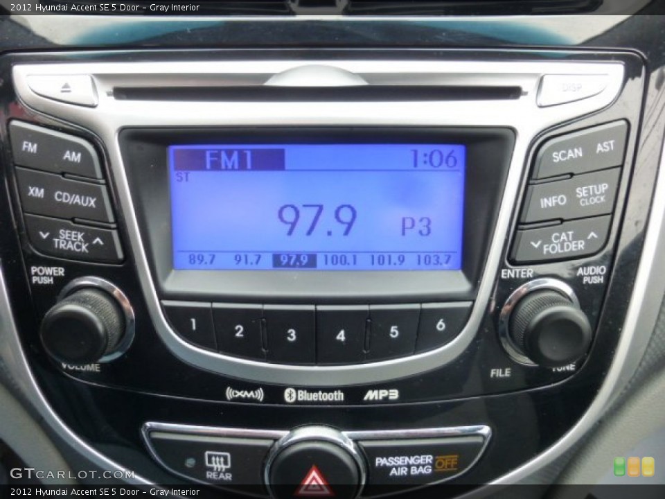 Gray Interior Audio System for the 2012 Hyundai Accent SE 5 Door #78231433