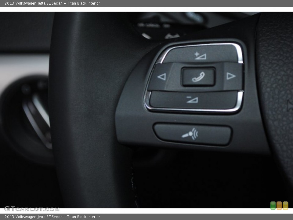 Titan Black Interior Controls for the 2013 Volkswagen Jetta SE Sedan #78232037