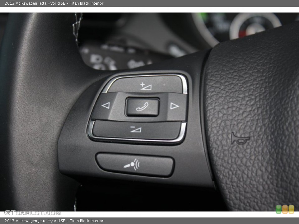 Titan Black Interior Controls for the 2013 Volkswagen Jetta Hybrid SE #78232627