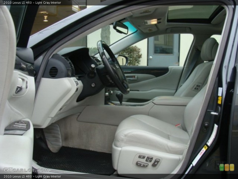 Light Gray Interior Photo for the 2010 Lexus LS 460 #78235522