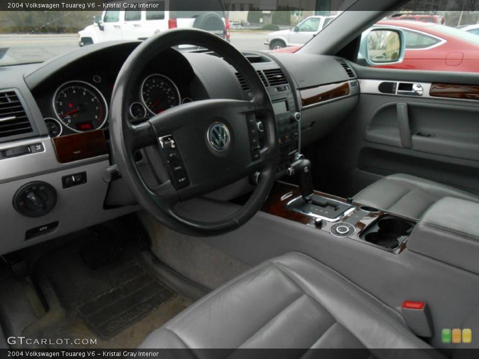 Kristal Gray Interior Photo for the 2004 Volkswagen Touareg V6 #78237589