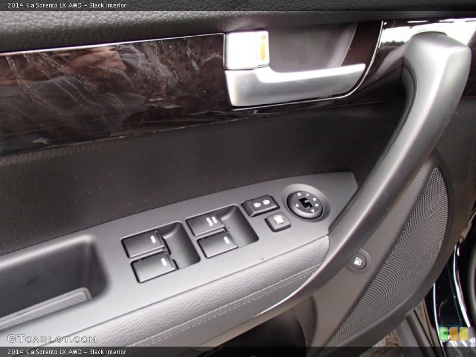 Black Interior Controls for the 2014 Kia Sorento LX AWD #78238615