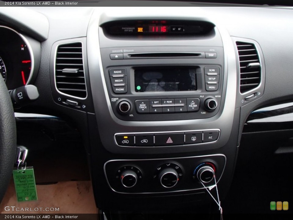 Black Interior Controls for the 2014 Kia Sorento LX AWD #78238636
