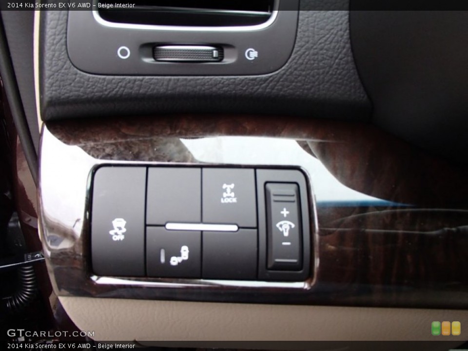 Beige Interior Controls for the 2014 Kia Sorento EX V6 AWD #78239094